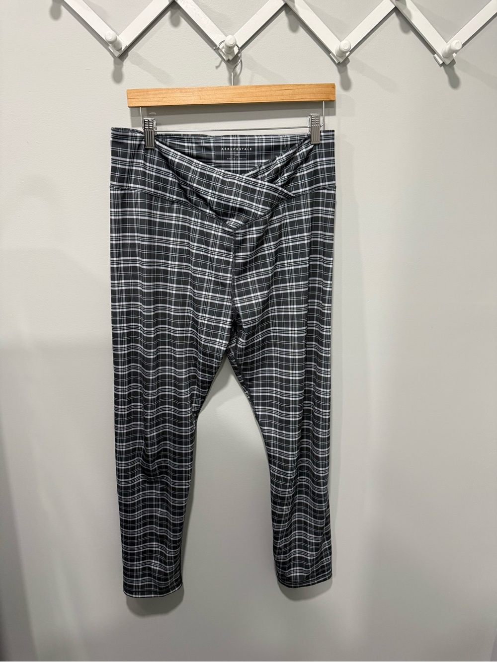 Womens Aeropostale leggings size xl
